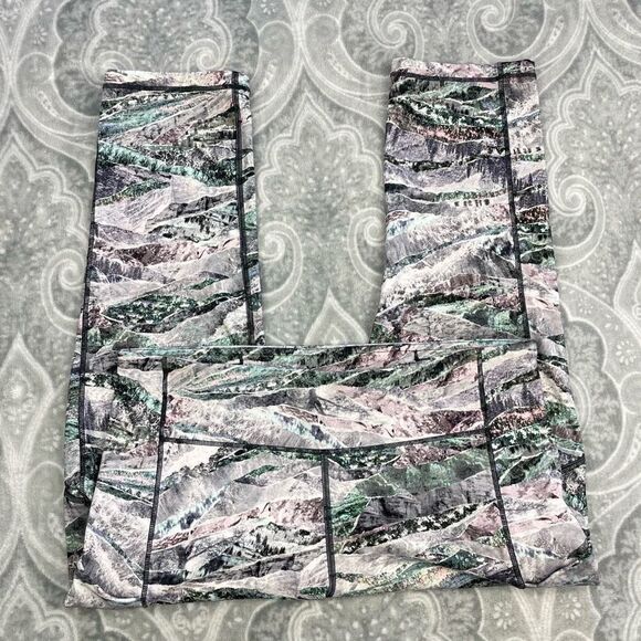 Womens Lululemon Speed Up Crop *21 - Picture 5 of 7